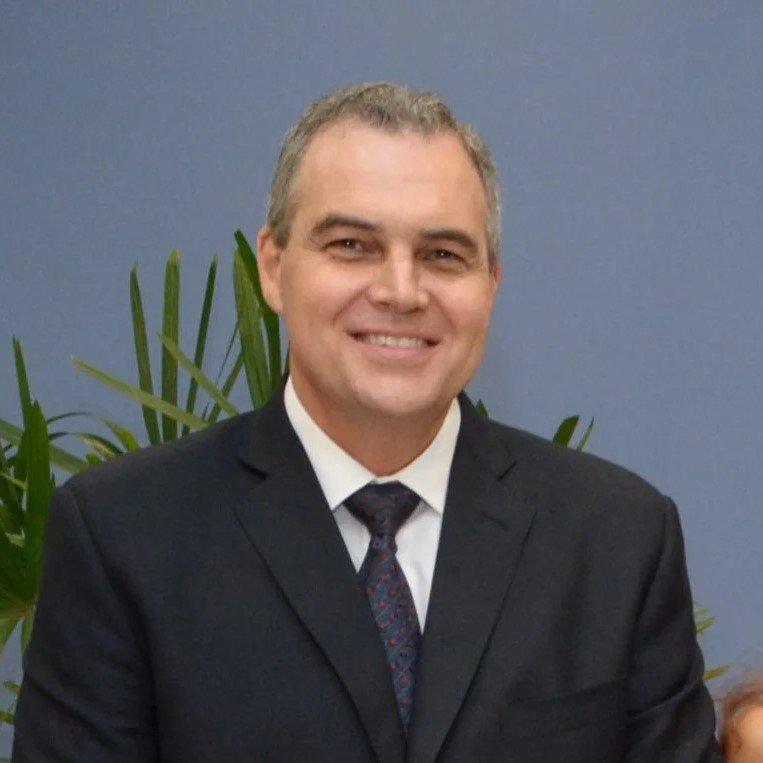 Gustavo E. Ick