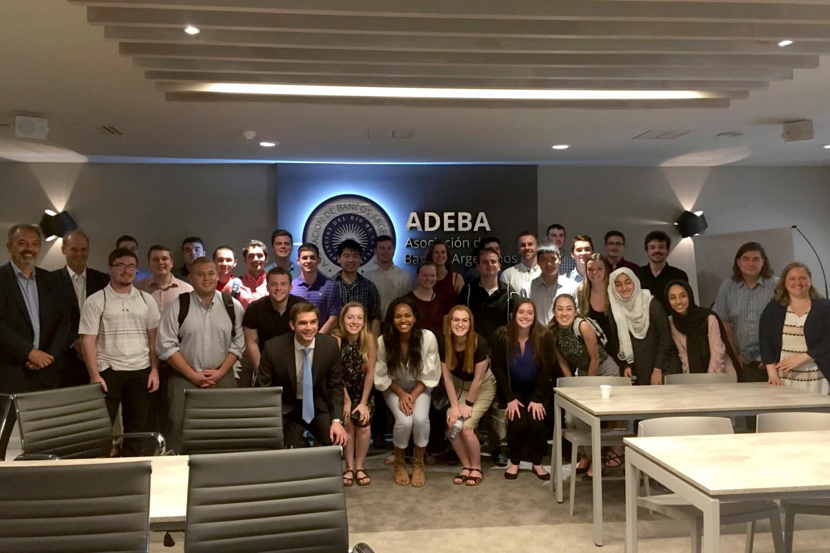 ADEBA recibió a los alumnos de la universidad de Minnesota