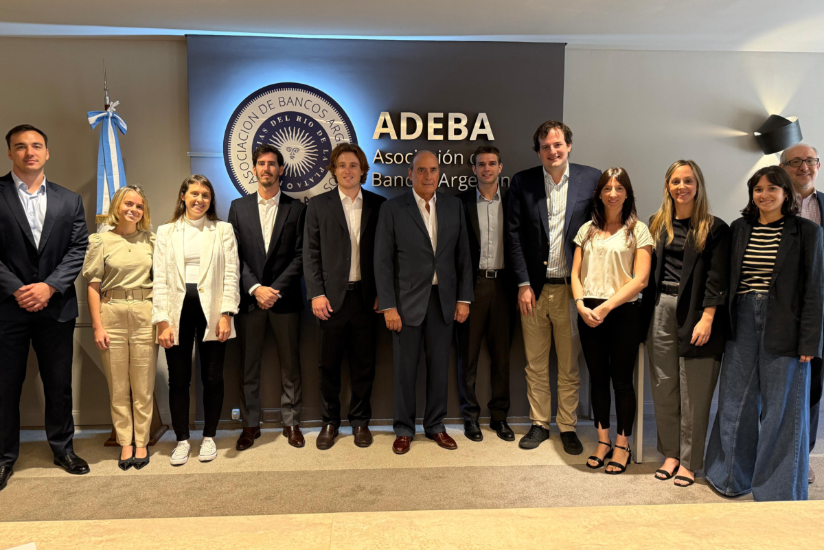 Encuentro de ADEBA Joven con el ex Jefe de Gabinete de la Nación